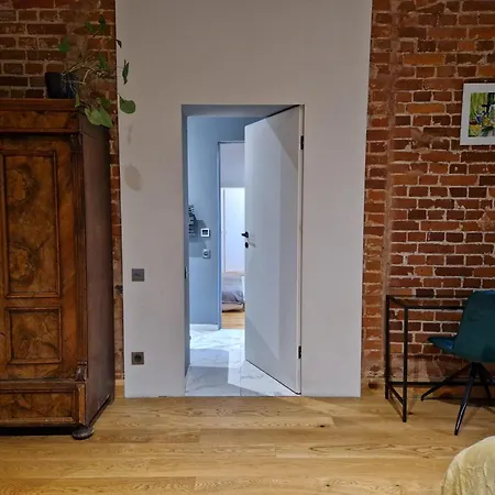 Riverside Retreat On Parkowa Apartament *