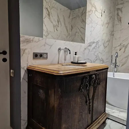 Lägenhet Riverside Retreat On Parkowa *