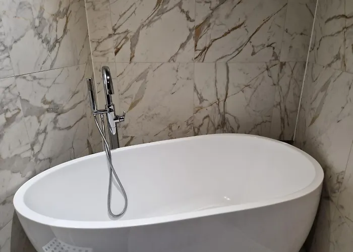 Riverside Retreat On Parkowa Wroclaw