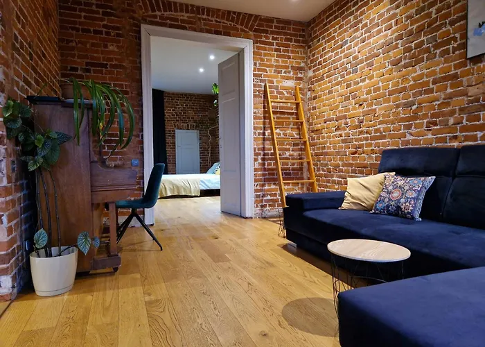 Riverside Retreat On Parkowa Apartment